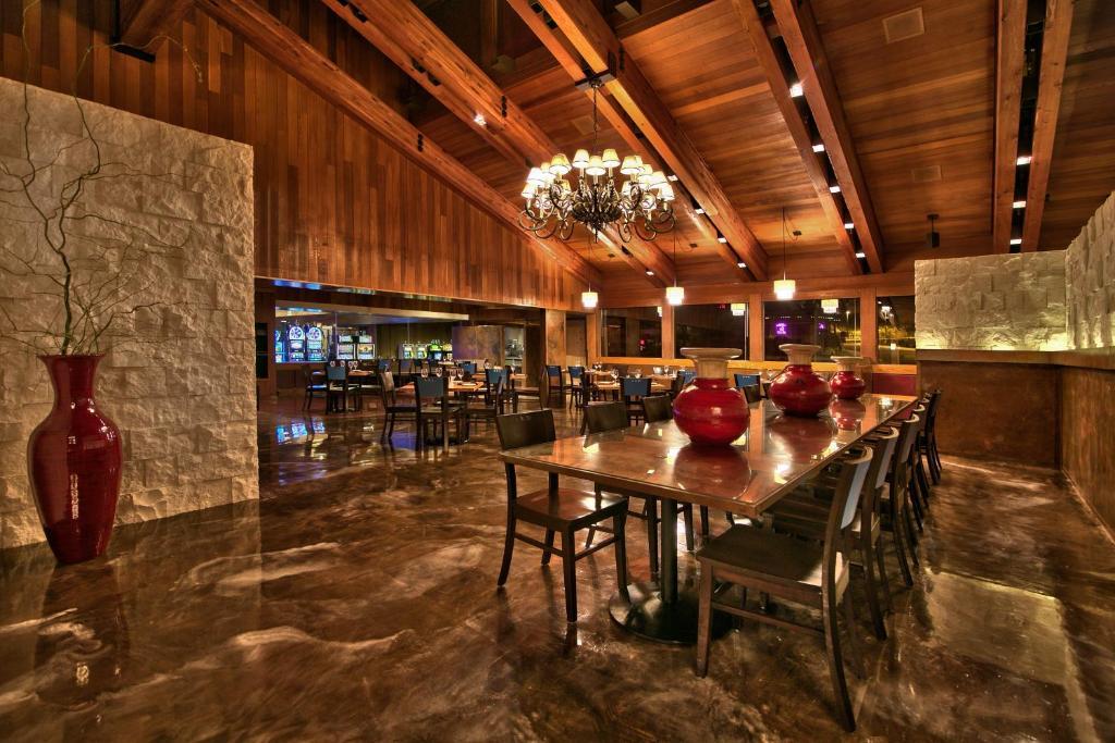 Lakeside Inn And Casino ステートライン エクステリア 写真